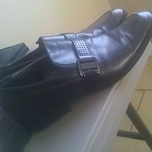 Guess Dress Shoes